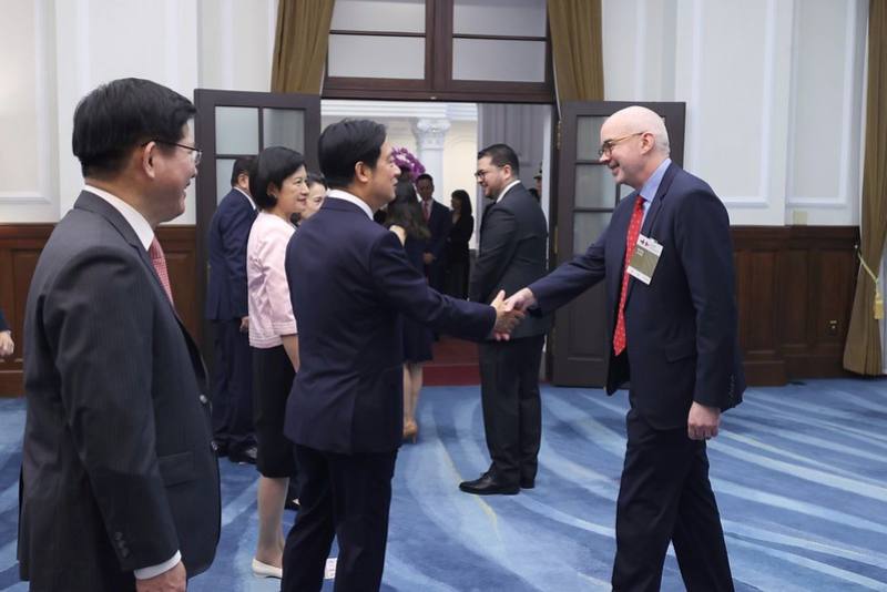 President Lai receives congratulations from foreign guests attending 2024 National Day celebration.