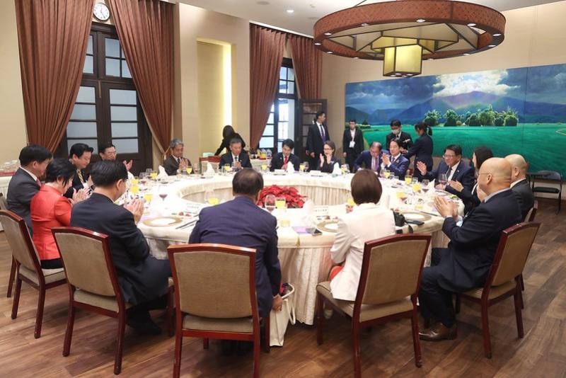 President Lai hosts a luncheon for a delegation from the Japanese Diet visiting to take part in the 2024 National Day Celebration of the Republic of China (Taiwan).