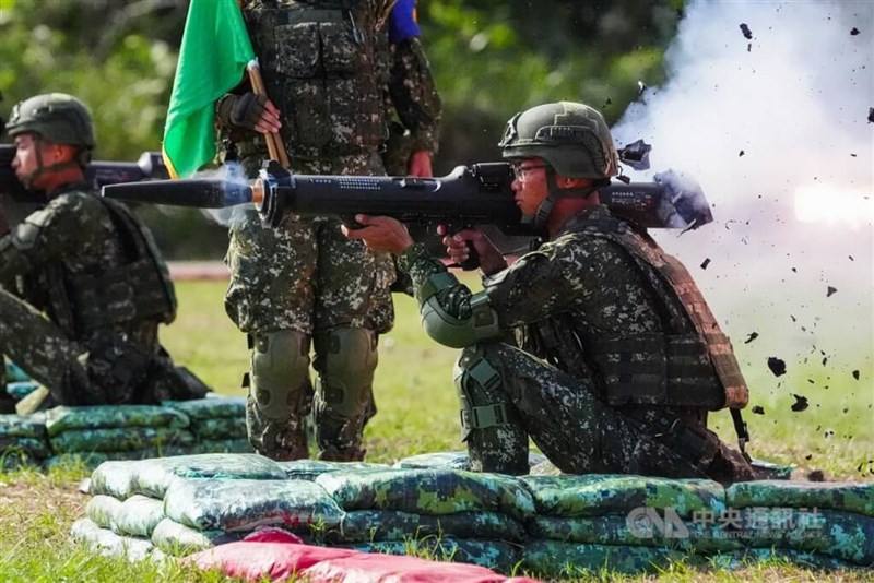 1-year conscripts test Taiwan-made man-portable launchers