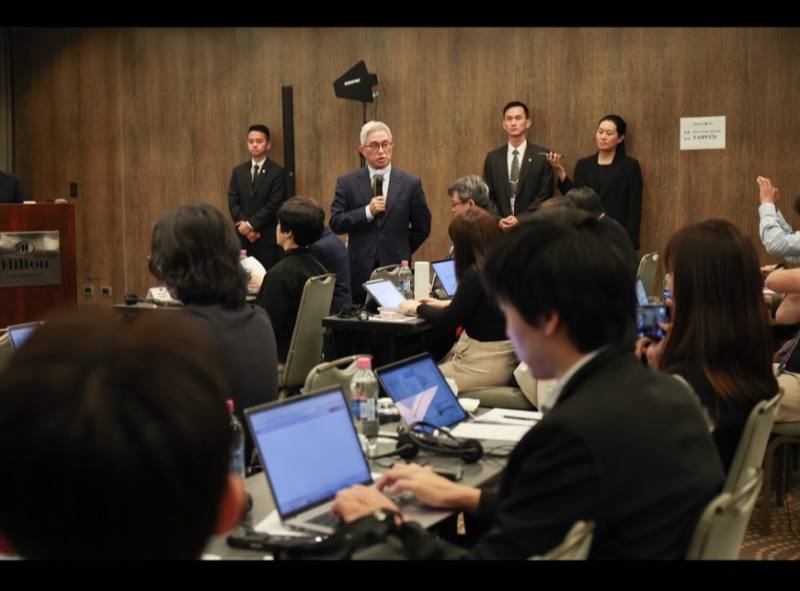 APEC Leader’s Representative Lin Hsin-i holds international press conference.