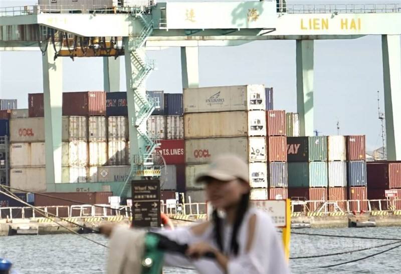 A container terminal at the Port of Kaohsiung. CNA photo