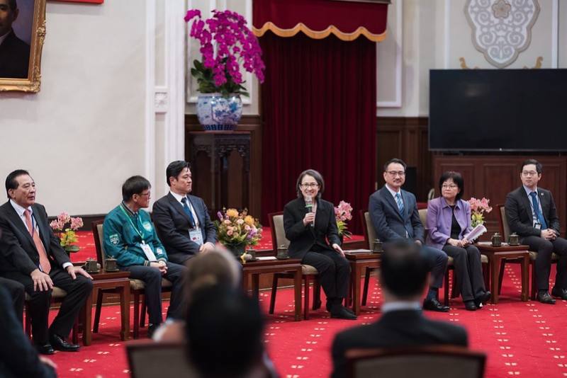 蕭美琴副總統25日上午接見「中華民國留日臺灣同鄉會及菲律賓臺灣同鄉會回國致敬團」