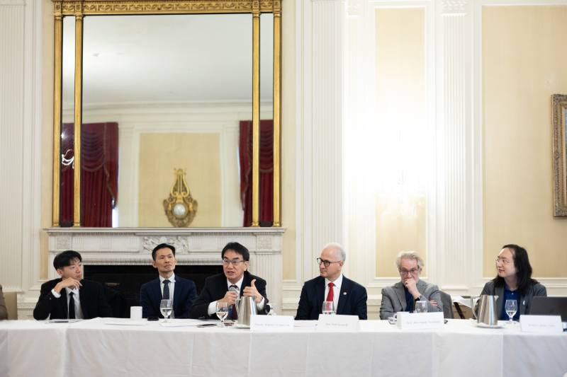 Deputy Minister Yi-Jing Lin attended the Boston Global Forum and engaged in discussions with various experts and scholars on Strategies for Democracy to Win in the AI Battle.