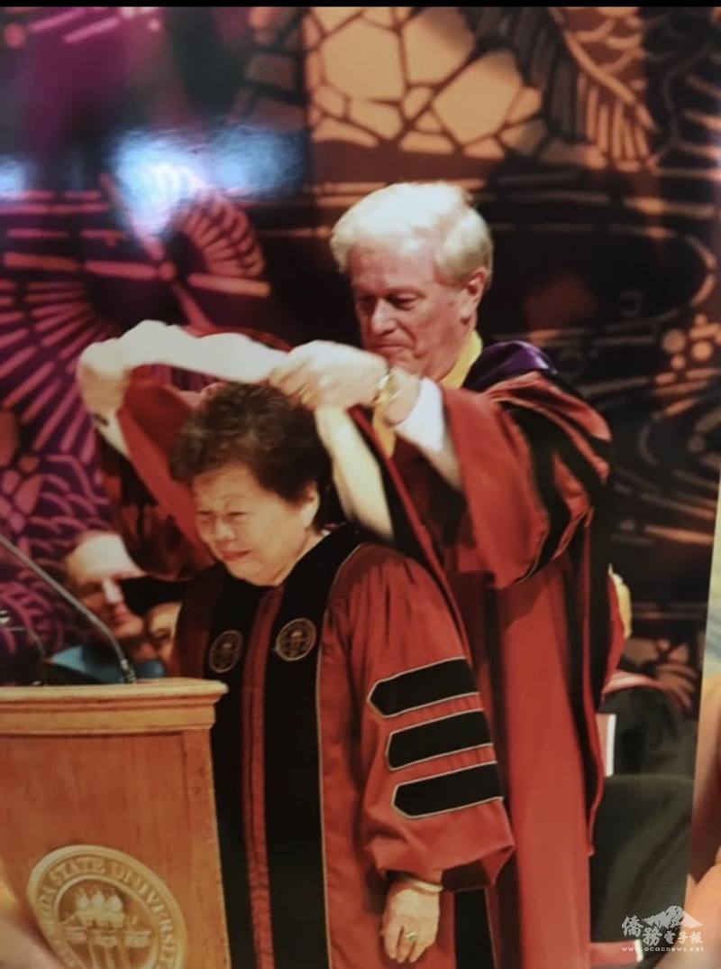 In 2015, Lucy Ho was awarded an honorary Doctorate of Humane Letters by Florida State University.