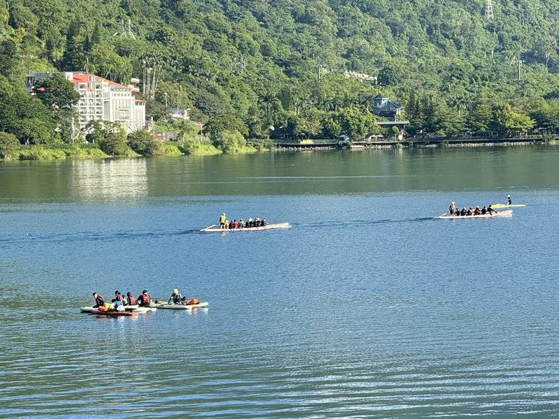 農曆春節9天連假，花蓮旅宿業統計，春節期間住房率僅2成，業者認為震後遊客旅遊信心不足，且出國吸引力更高，預估暑假後才會恢復。圖為鯉魚潭風景區。