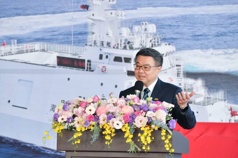 行政院長卓榮泰出席「長濱艦交船、CG612命名下水、PP-10096、PP-3525交船聯合典禮」並致詞