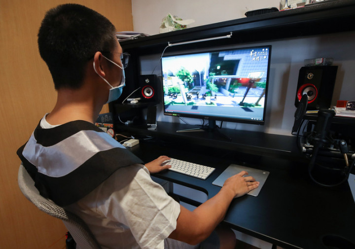 台灣大學受到疫情影響，今年首度舉辦線上畢業典禮，台大麥塊團隊花了約1個多月時間，建設出校總區一半以上的建築物，提供虛擬校園巡禮