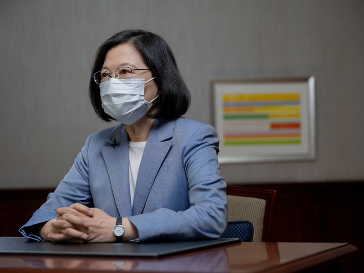 總統針對防疫工作與疫苗進度發表談話