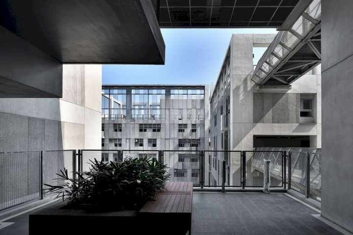 台中市政府發起「房東挺房客 再降租運動」，並宣布市府所屬社會住宅全面降租2成。圖為台中市政府太平育賢社會住宅（圖）。（建築師雜誌社提供）