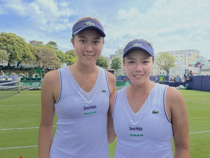 台灣雙打姊妹花詹詠然（右）與詹皓晴（左）（資料照片／劉雪貞提供） 
