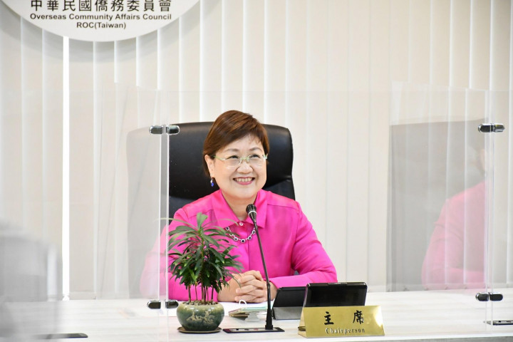 徐佳青和世華重要幹部辦線上視訊講座