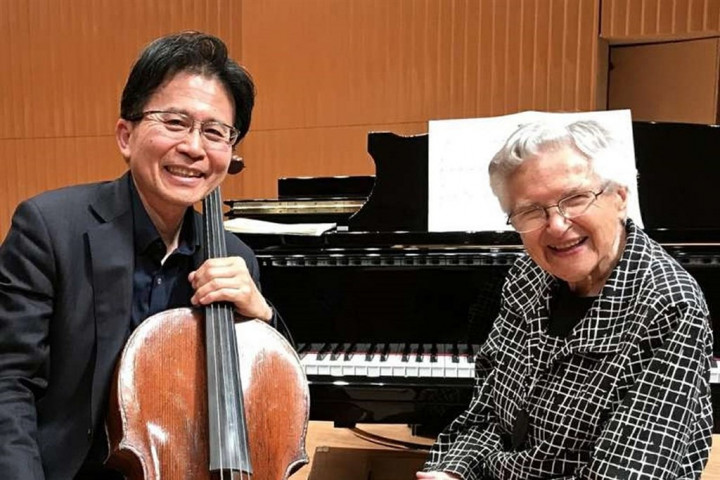 三船文彰（左）對於鋼琴家史蘭倩斯卡的音樂讚賞珍惜，直言已經超越地球人的極限