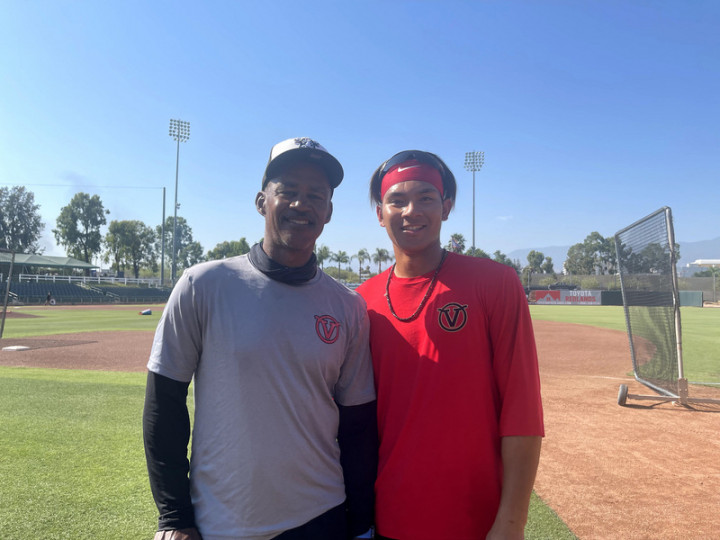 曾到過台灣教球的小聯盟教練賈納（Darrin Garner）（左）回憶1999年見證陳金鋒的菜鳥球季，當時他寫報告建議球隊挖角陳金鋒。