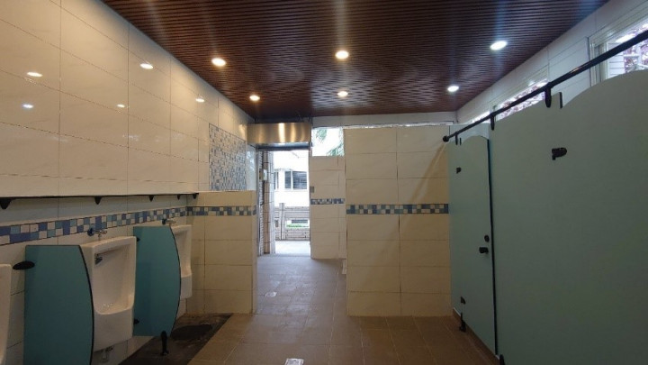 玉里高中廁所修繕後