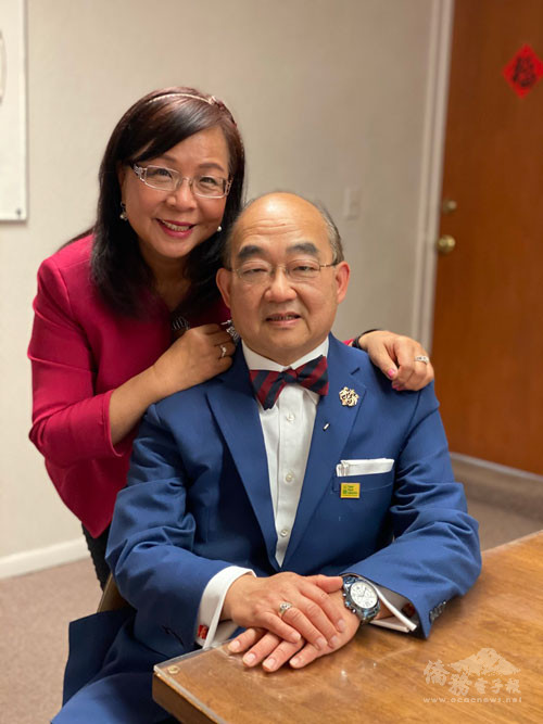陳家麒伉儷合照