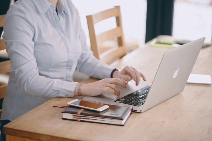 Ban on women working late at night unconstitutional: Court