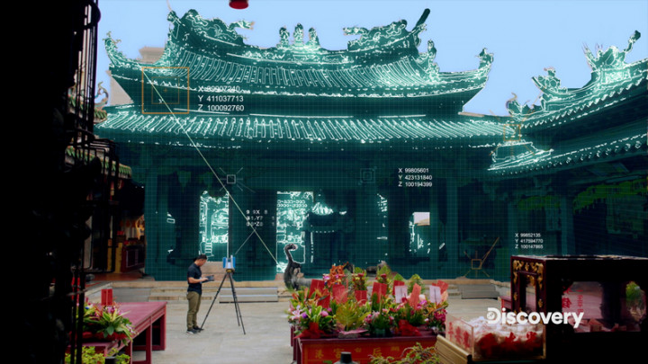 台灣專業團隊以雷射光進行全景式的3D掃描技術，作為 日後鹿港天后宮的修復工程使用。 （Discovery提供）