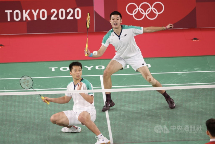 Lee Yang (left) and Wang Chi-lin.