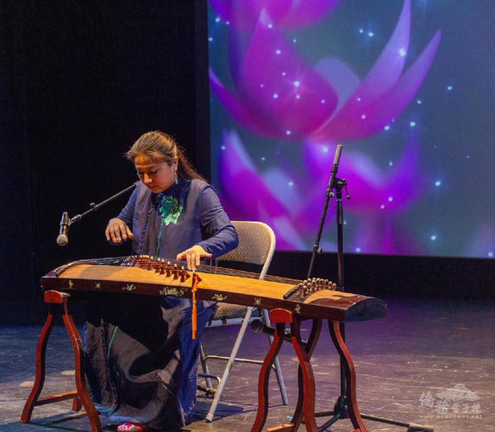 鄧海瓊博士演奏的傳統客家古箏經典獨奏曲《出水蓮》剪影