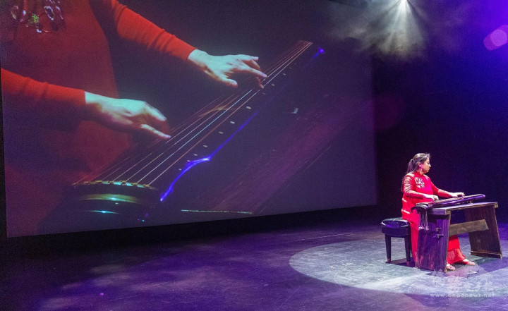 鄧海瓊博士演奏的古琴獨奏古曲 《流水》剪影