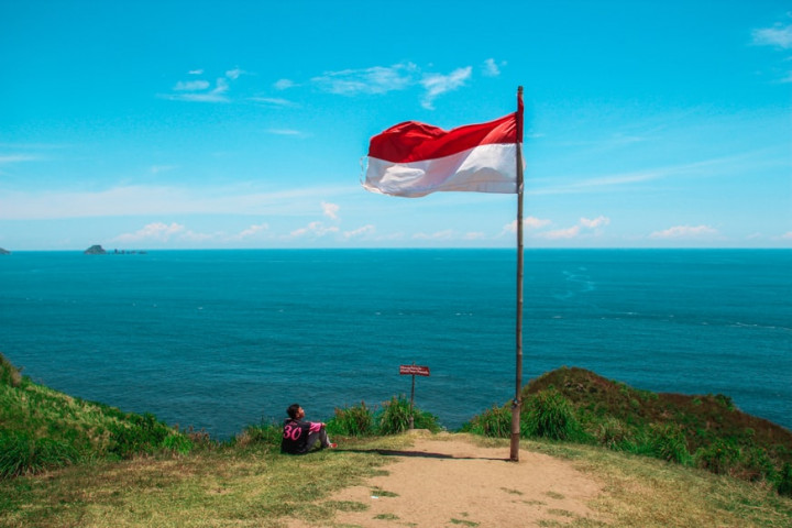 印尼佐科威總統為東南亞首座電動車電池廠主持開工動土典禮