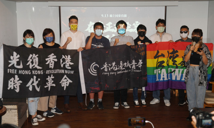 在台港人團體「香港邊城青年」13日舉辦在台立案記者會，並公布新任理監事等名單。邊青指出，香港境內抗爭走向地下化，在台灣的青年港人轉而選擇組織化，是相當重要且值得肯定的行動。
