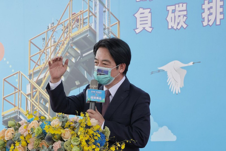 副總統出席「碳中和．關鍵解方—負碳排產業高峰會暨台灣首座負碳排示範工廠落成啟動典禮」，並致詞