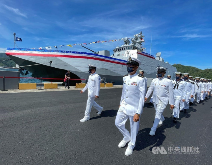The Ta Chiang (PGG-619), a Tuo Chiang-class stealth multi-mission corvette, is commissioned by the Navy on Thursday.