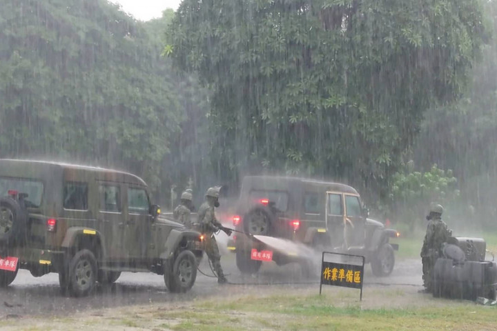 漢光演習台南模擬生物戰 大雨軍民醫療整合演練逼真