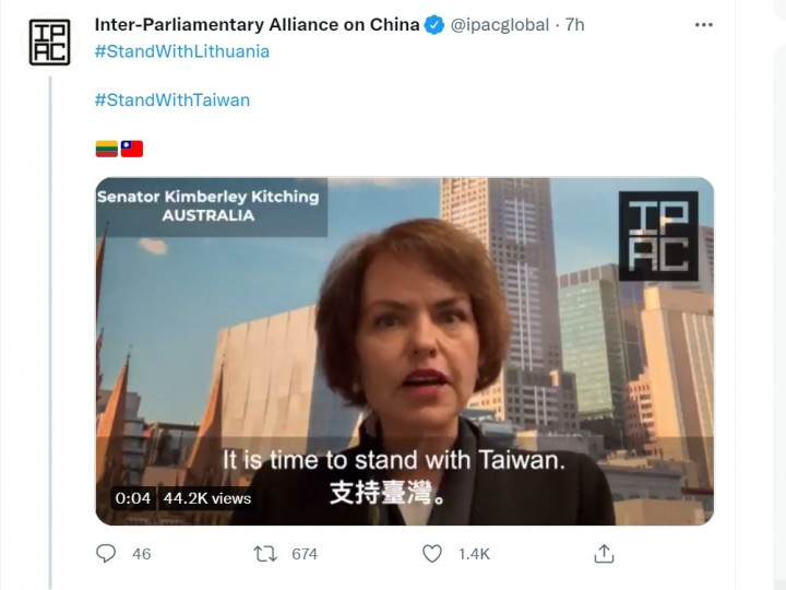 「對華政策跨國議會聯盟」（IPAC）13日呼籲全球各民主政體團結一致，終止北京強權霸凌。（圖取自twitter.com/ipacglobal）