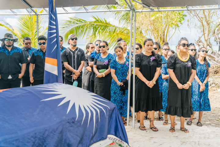 歌聲唱出對大酋長的思念