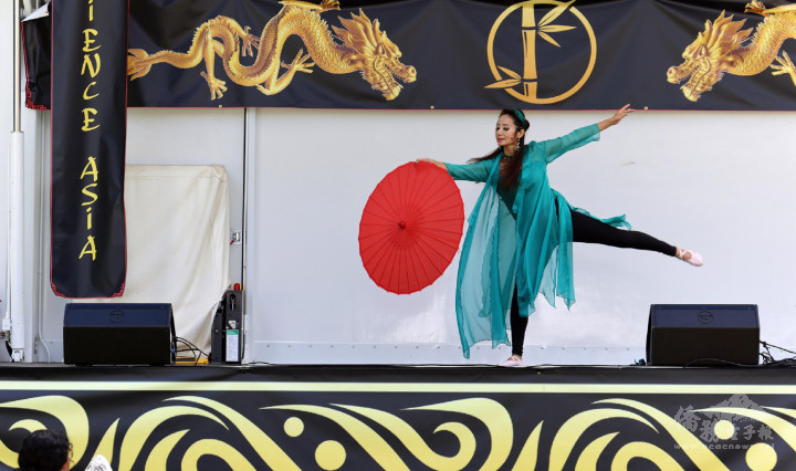 韻舞蹈團推出群舞的代表作。【攝影：夏良宇】