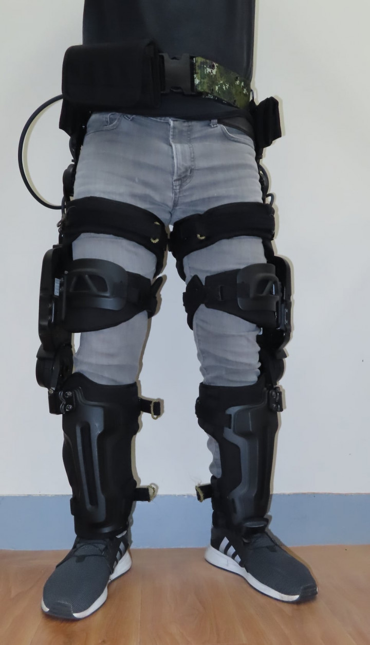 國防部透過動力外骨骼技術開發及原型研製，自主發展台灣野戰型/荷重型外骨骼系統，可有效減輕軍事人員體力負荷
