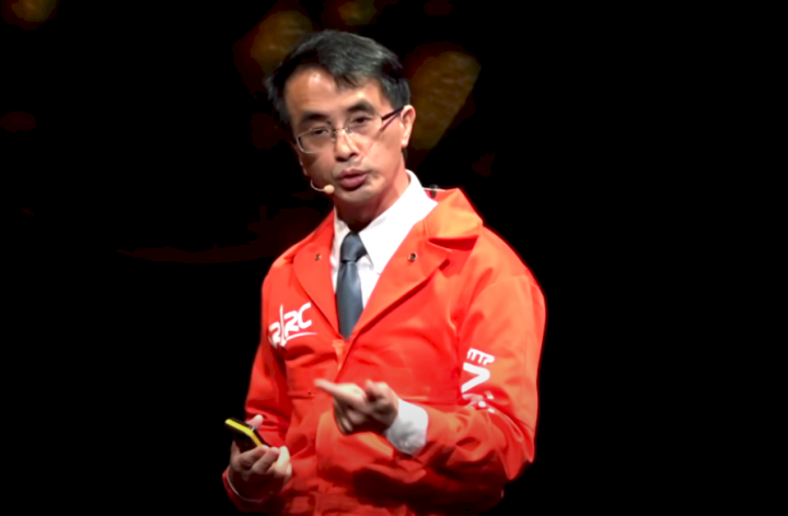 國家實驗研究院太空中心主任吳宗信指出，明年年底預計發射獵風者號衛星、2023年發射福衛八號。(資料照/取自TEDxTaipei演講影片)