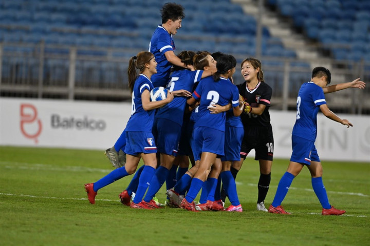 Taiwan's women's soccer team celebrate their 2-0 victory over Bahrain on Sunday. Photo courtesy of Chinese Taipei Football Association