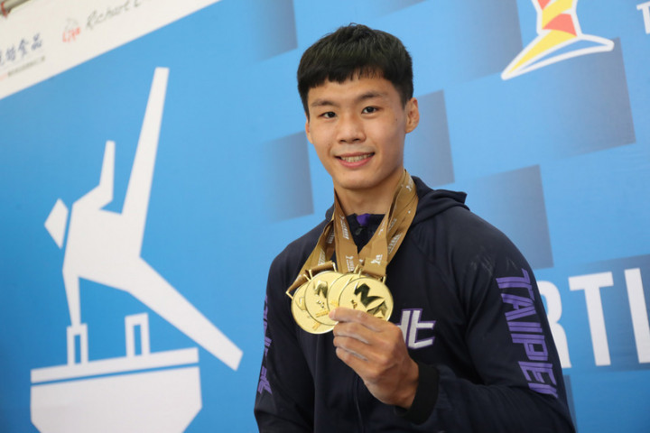 110年全國運動會競技體操男子組賽程結束，本屆代表台北市出賽的體操好手唐嘉鴻，共拿下4面金牌