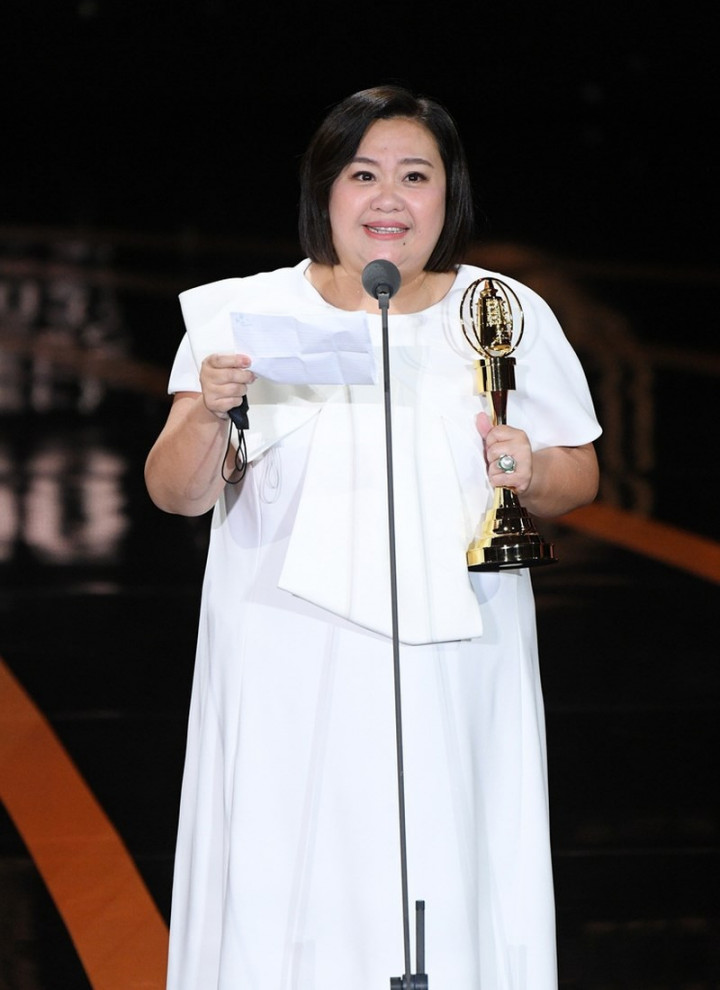 第56屆電視金鐘獎2日登場，典禮近尾聲時揭曉戲劇節目女主角獎，由「國民婆婆」鍾欣凌以戲劇作品「我的婆婆怎麼這麼可愛」奪得