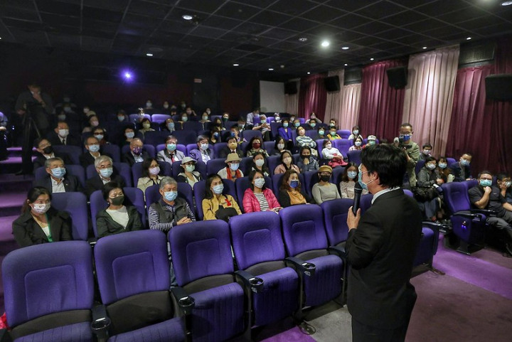 副總統包場觀賞《地球迷航》紀錄片特映會