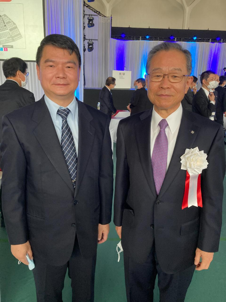 駐大阪福岡分處出席九州產業大學建校60周年記念慶祝會