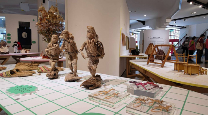 工藝中心推出「萌．兒童工藝展」，透過不同工藝作品介紹台灣常見5大工藝，包含木竹、纖維、陶瓷、金工及漆器。