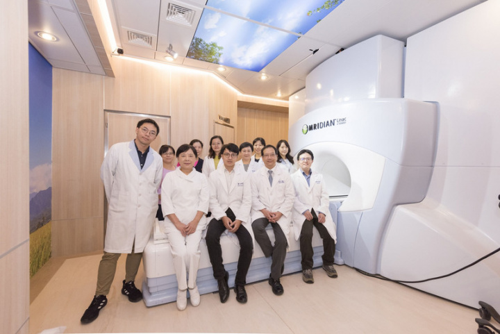 高雄醫學大學附設中和紀念醫院繼核磁共振影像導引全方位放射線治療（MR-Linac）等尖端醫療，將引進並建置尖端高科技質子治療中心，提供癌症病人最先進及高品質癌症治療。（高雄醫學大學附設中和紀念醫院提供）