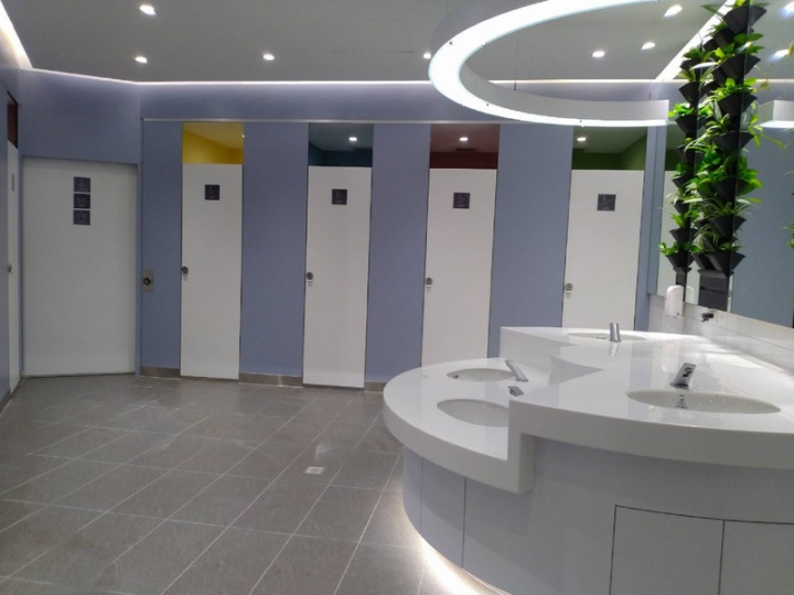 新北市民廣場設置性別友善廁所，即將完工啟用，新北市府表示，廁所設計除了性平外，更希望年長者到嬰幼兒都適合，提供更好、更安心的公共廁所。（秘書處提供）