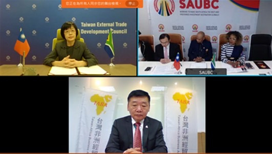 駐南非代表處促成我外貿協會(TAITRA)及台灣非洲經貿協會(TABA)分別與「南非聯合企業總會」(SAUBC)簽署合作備忘錄拓展在非商機並深化台斐經貿交流