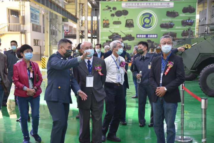 國防部軍備局生產製造中心第209廠「10週年廠慶活動」，邀請兵工前輩共襄盛舉。（軍備局第209廠提供）