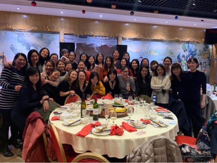 法國臺灣女力新知會於12月4日在巴黎市區舉辦年終聚餐