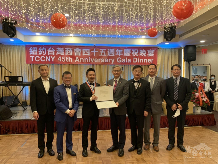 江俊霖榮獲美國最高志工榮耀「美國總統終身成就獎」