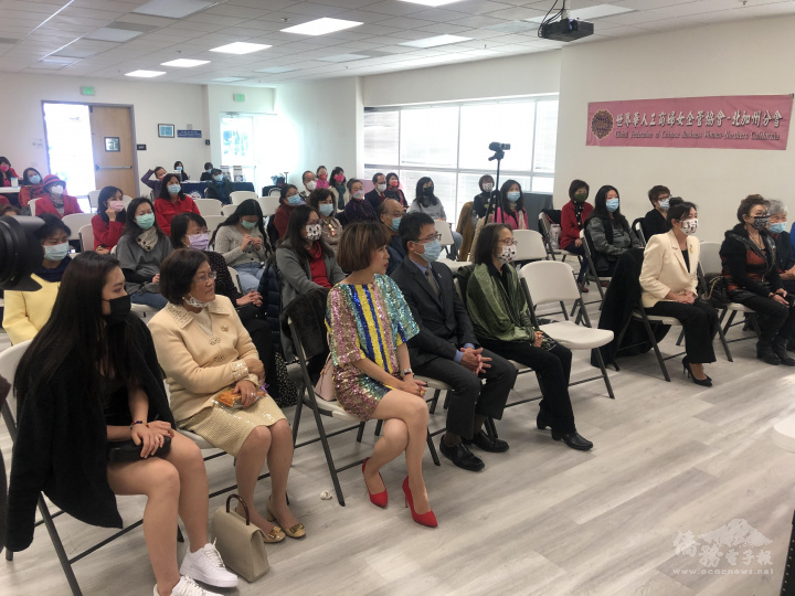 世華姐妹及僑胞踴躍出席聆聽講座