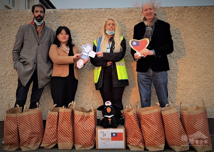 TIA Committee donated partial essential items to Keira Gill, A Lending Hand