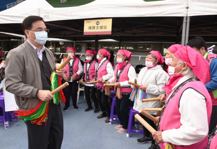 夷將•拔路兒 Icyang•Parod主任委員與樟原文健站長者互動