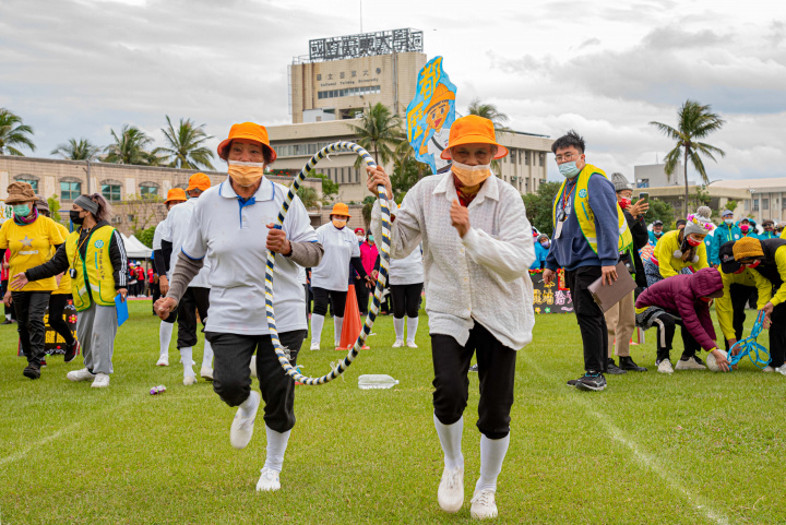 文健站長者們參加趣味競賽